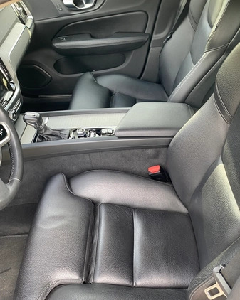 Volvo V60 cena 123000 przebieg: 80700, rok produkcji 2019 z Mikstat małe 46